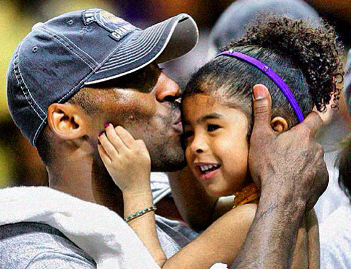 17 Heartbreaking Photos Of Kobe Bryant And His 13-Year-Old Daughter, Gigi 17 Heartbreaking Photos Of Kobe Bryant And His 13-Year-Old Daughter, Gigi