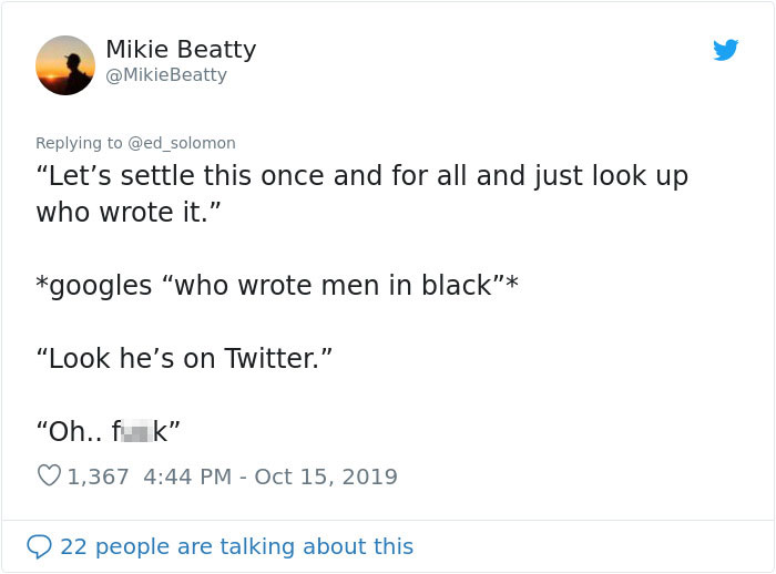 Women Tell Man Not To Mansplain "Men In Black" To Them, Turns Out He's The Writer Women Tell Man Not To Mansplain "Men In Black" To Them, Turns Out He's The Writer