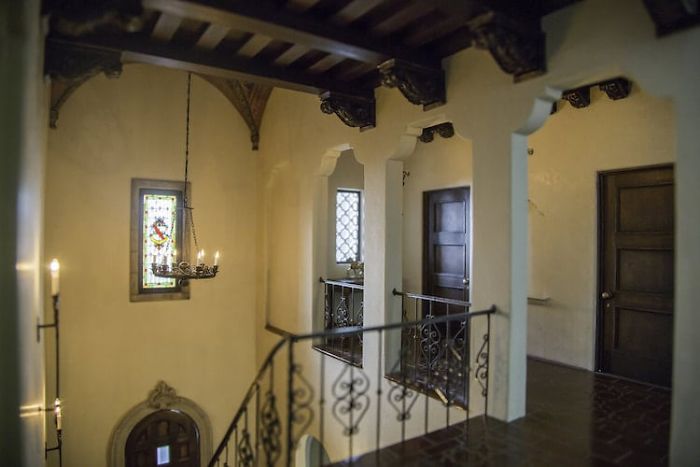 Miniature-Interiors-Art-Chris-Toledo