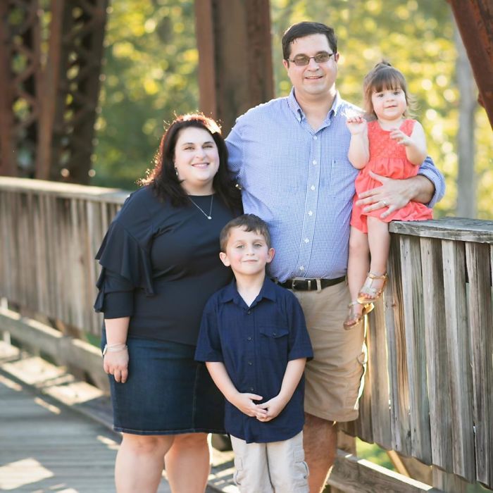 Person Shares 'Decade Review' Vs. 'Unedited Decade Review' And People Adore The Honesty Person Shares 'Decade Review' Vs. 'Unedited Decade Review' And People Adore The Honesty