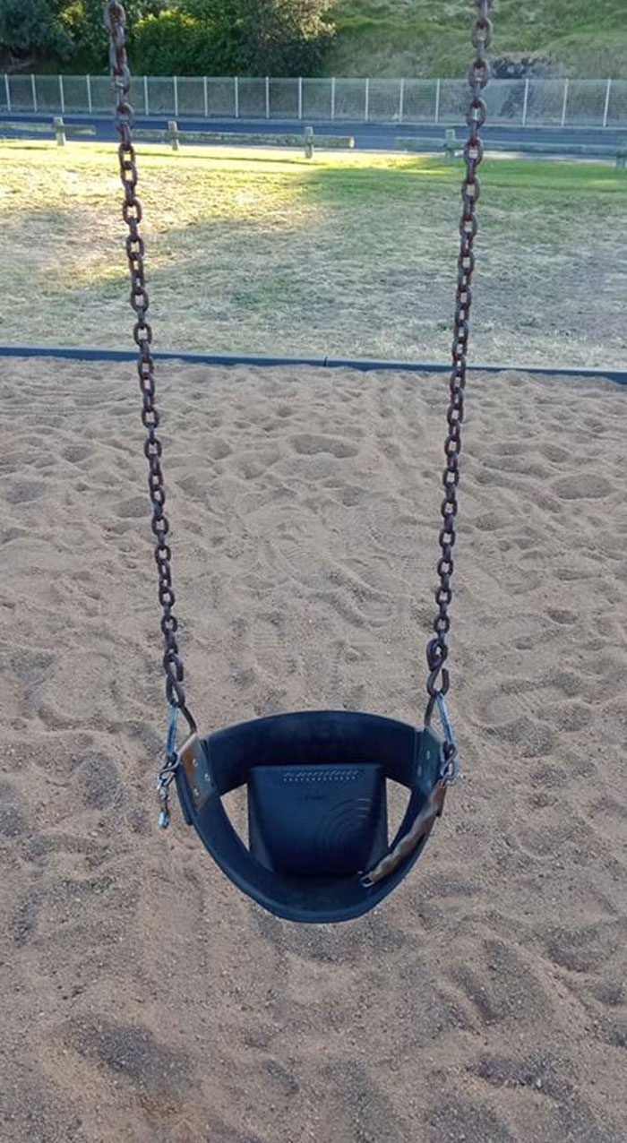 Kids Don't Want To Go On A Family Trip, So Their Parents Take Their Modem Instead Kids Don't Want To Go On A Family Trip, So Their Parents Take Their Modem Instead