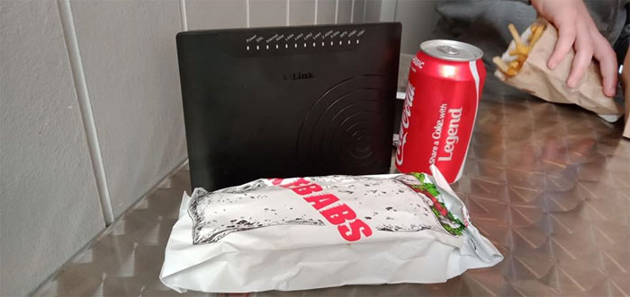 Kids Don't Want To Go On A Family Trip, So Their Parents Take Their Modem Instead Kids Don't Want To Go On A Family Trip, So Their Parents Take Their Modem Instead