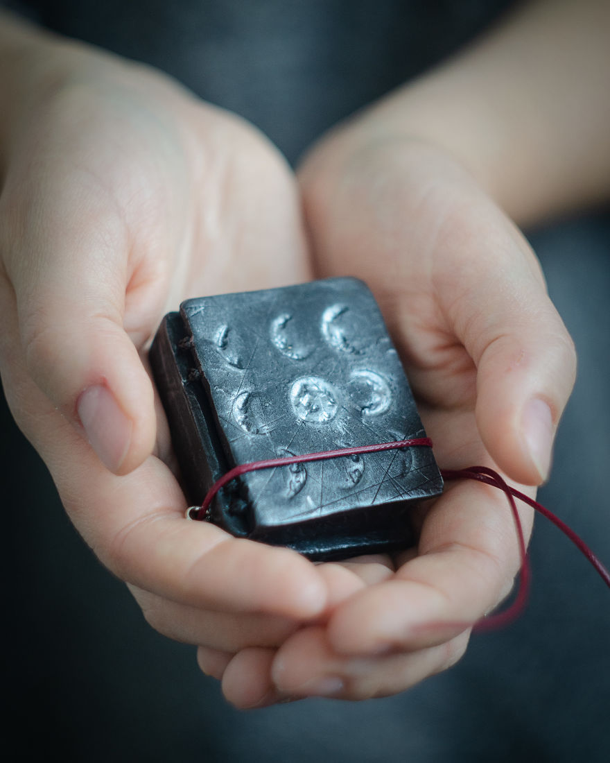 I Create Small Ring Boxes For Big Stories I Create Small Ring Boxes For Big Stories