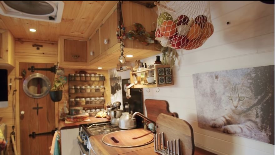 64-Year-Old Solo Woman Travels Full-Time In Her Incredible Tiny House 64-Year-Old Solo Woman Travels Full-Time In Her Incredible Tiny House