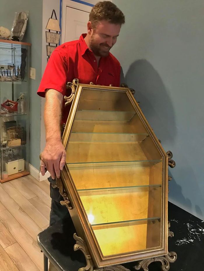 I Found This Lovely, Coffin Shaped Wall Curio Today At An Estate Sale In Norcross, Georgia For Like $25! It Most Certainly Came Home With My Creepy Self! It Will Be Perfect To Display My Collection Of Specimens In Jars That I’m Slowly Building!