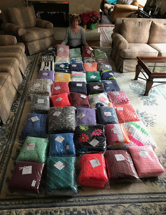 My Mom Crochets And Donated 45 Blankets To Sick Children This Year