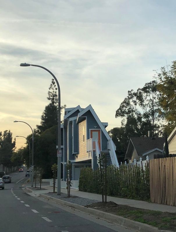 "This really narrow house"