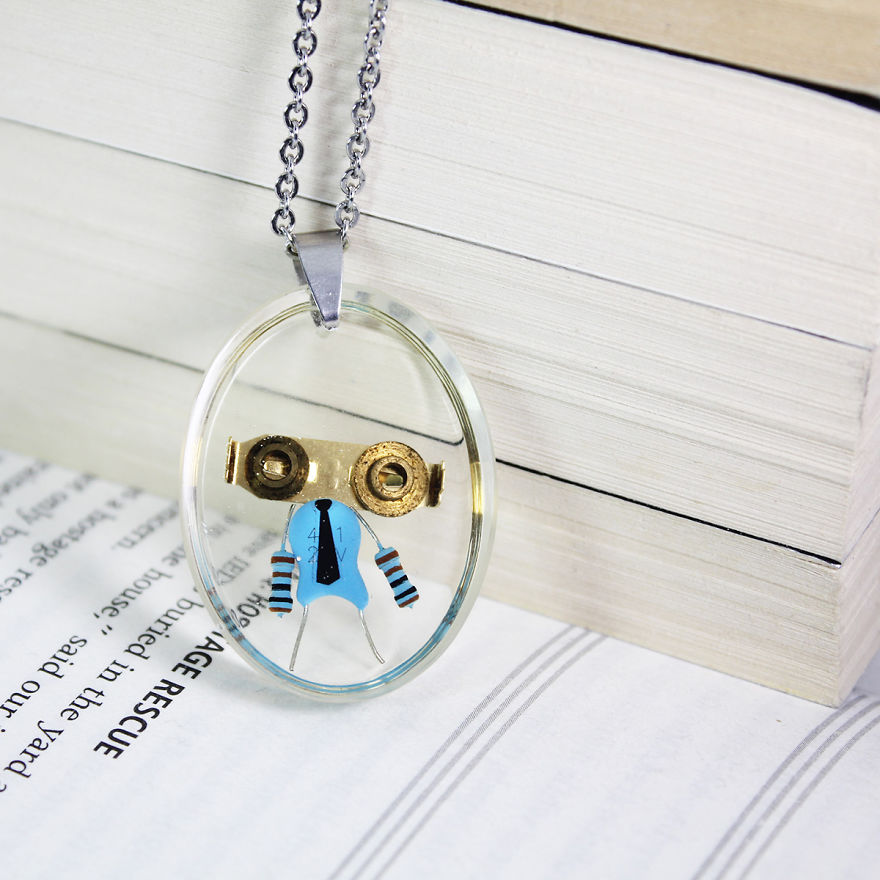 I Turned Electronic Components Into Adoptable Tiny Robots