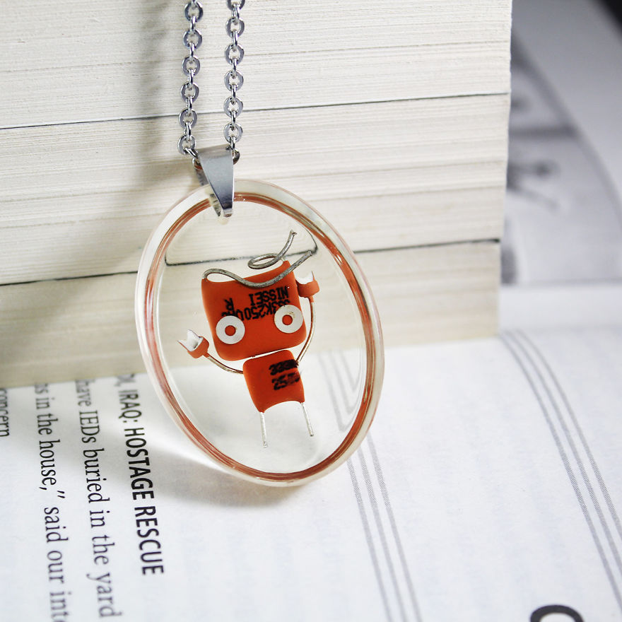 I Turned Electronic Components Into Adoptable Tiny Robots