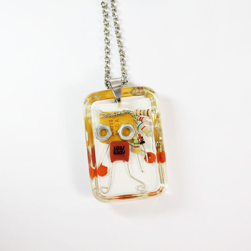 I Turned Electronic Components Into Adoptable Tiny Robots