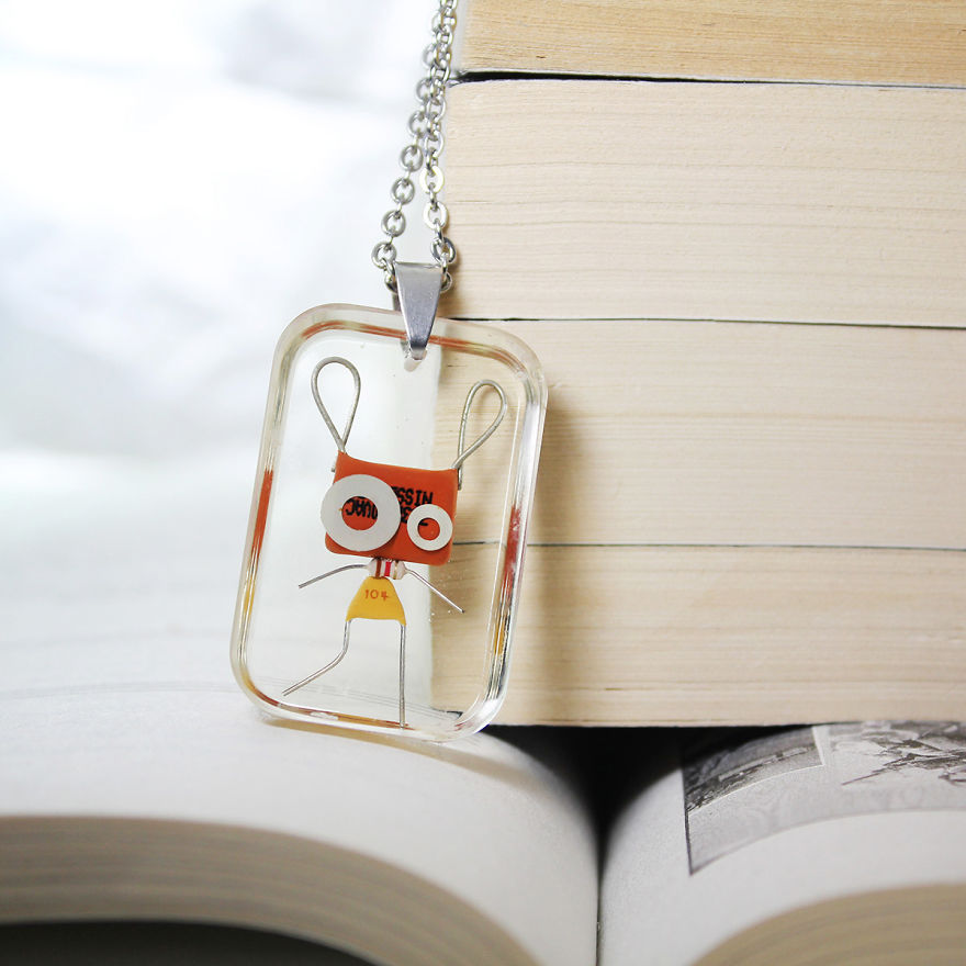 I Turned Electronic Components Into Adoptable Tiny Robots