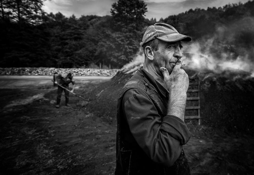 I Documented The Life Of The Elders From Transylvania.