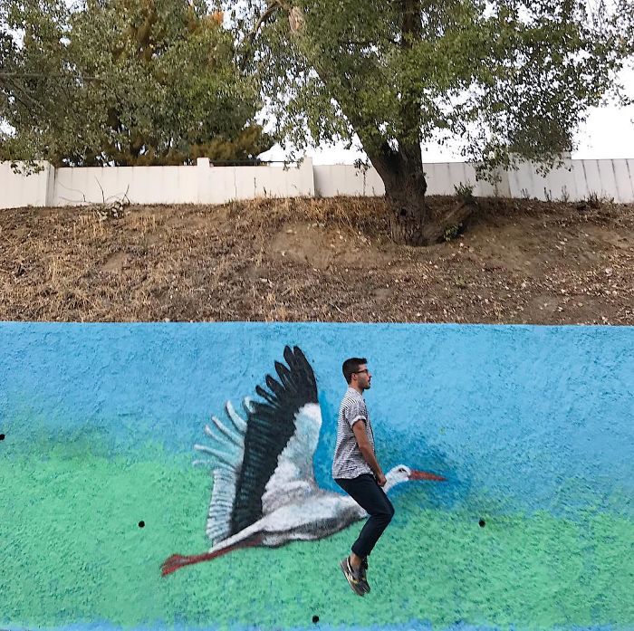 Here Are My 30 Best Optical Illusions That Were Made Without Any Editing Software