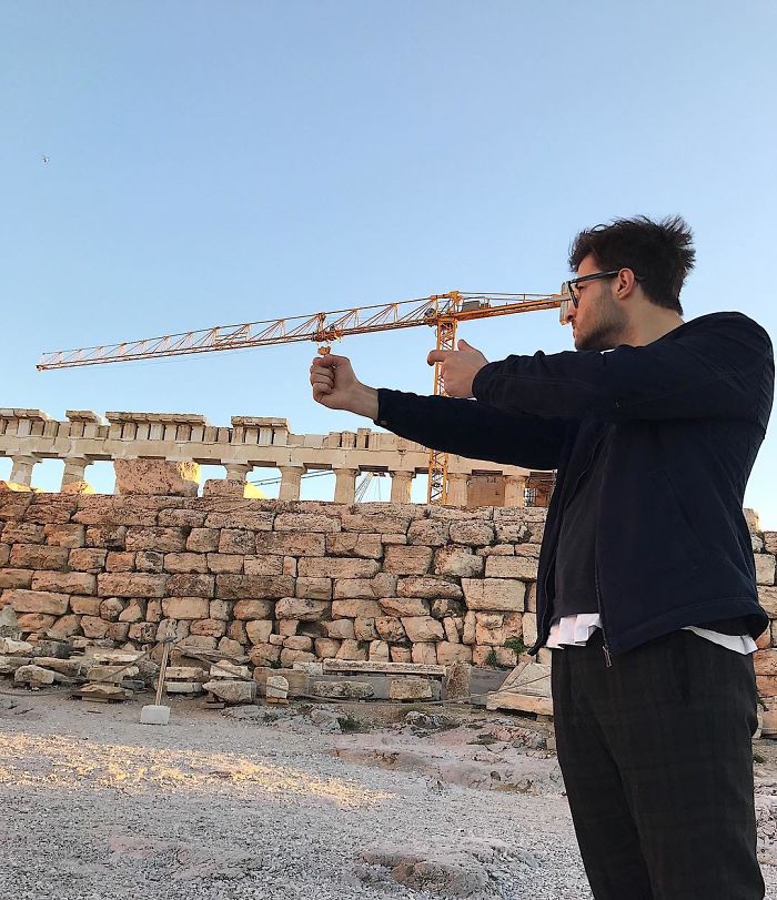 Here Are My 30 Best Optical Illusions That Were Made Without Any Editing Software