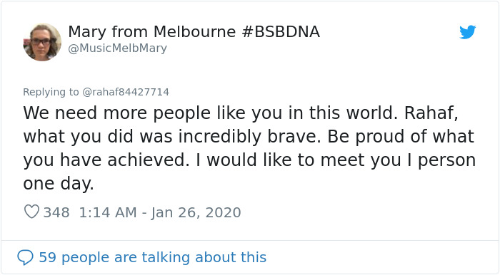 Saudi Girl Compares Pics With And Without A Niqab To Celebrate Being Free