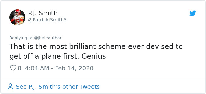 This Dad Flew At The Very Back Of The Plane, Everybody Sat Still And Let Him Leave First So He Wouldn't Miss His Father-Daughter Dance This Dad Flew At The Very Back Of The Plane, Everybody Sat Still And Let Him Leave First So He Wouldn't Miss His Father-Daughter Dance