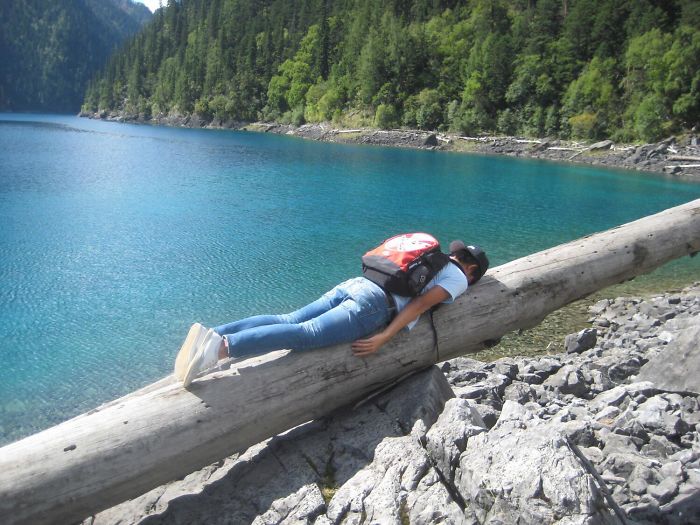 Remember Planking Was A Thing? I Legit Did It Everywhere I Went. Memories From That Time Keeps Me Up At Night