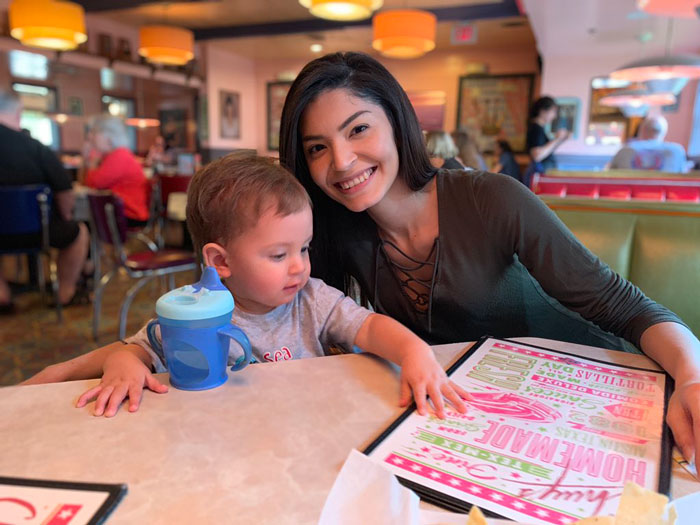 Mom Shares A TikTok Of Her $9.28 Paycheck After Working For 70 Hours As A Waitress Mom Shares A TikTok Of Her $9.28 Paycheck After Working For 70 Hours As A Waitress