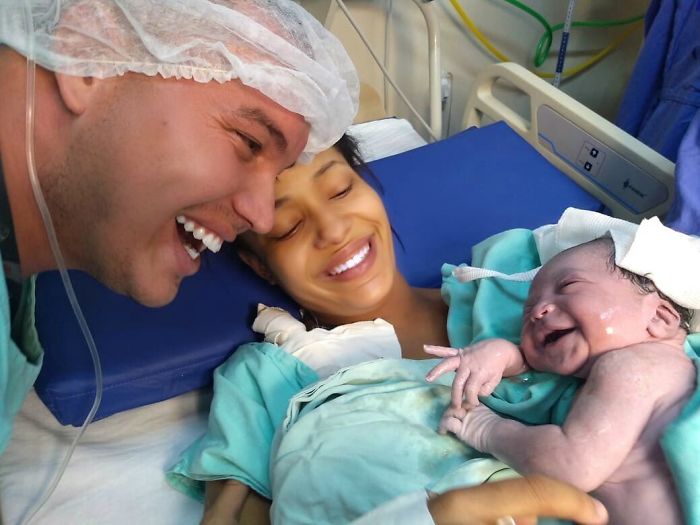 Dad Spends Months Talking To His Baby In The Womb, She Reacts To His Voice With The Biggest Smile Once Born Dad Spends Months Talking To His Baby In The Womb, She Reacts To His Voice With The Biggest Smile Once Born