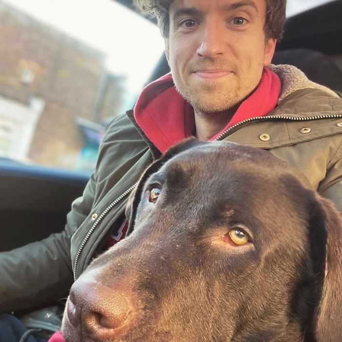 Guy Sets Up A Dog-Walking Group For Men Who Need A Companion To Open Up About Their Problems