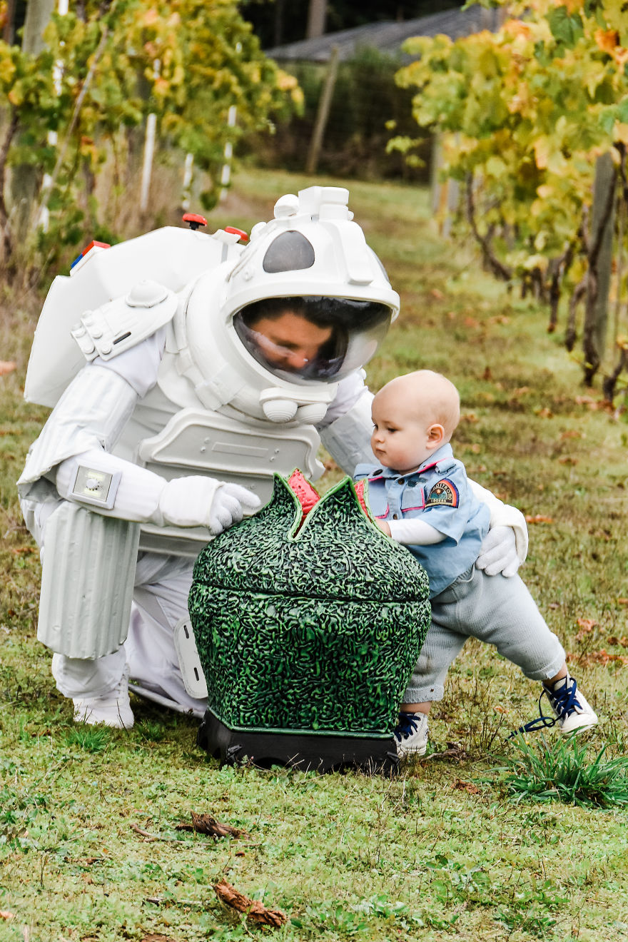 The Alien Maternity Photoshoot Xenomorph Turns One The Alien Maternity Photoshoot Xenomorph Turns One