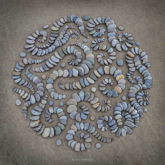 Stone-Arrangements-Beach-Land-Art-Jon-Foreman