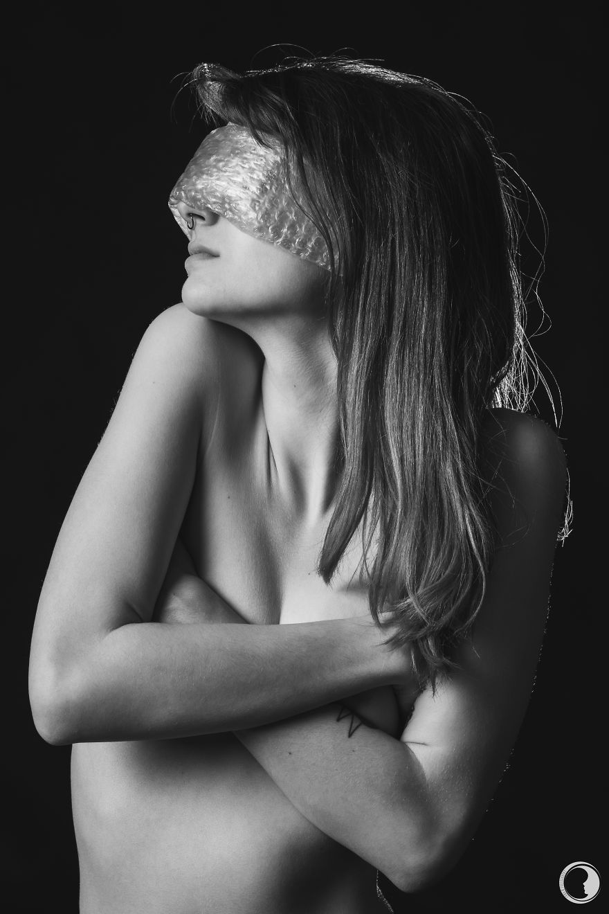 I Created The "Blind To Plastic" Portrait Series To Address Our Ignorance For Plastic Pollution I Created The "Blind To Plastic" Portrait Series To Address Our Ignorance For Plastic Pollution