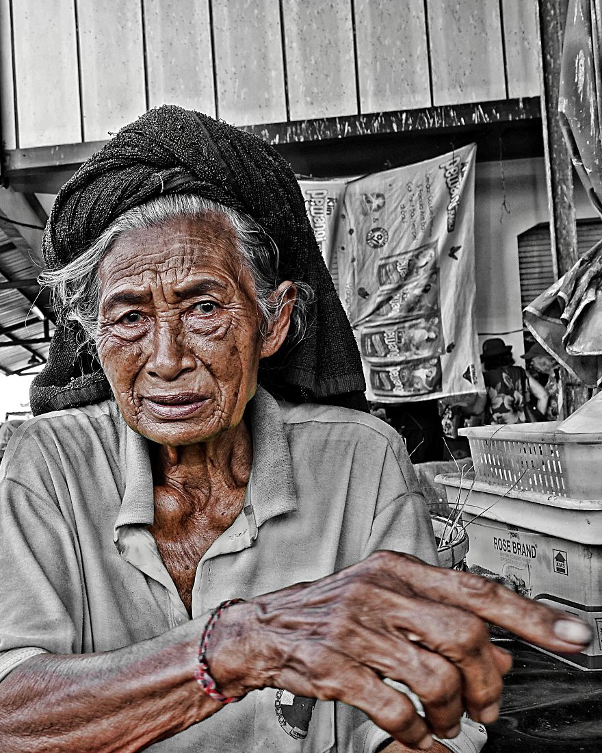 I Photographe Seniors In Ubud From Up-Close