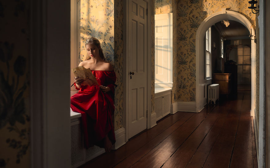 Photographer Tells Haunting Stories With His Cinematic Night-Time Photos