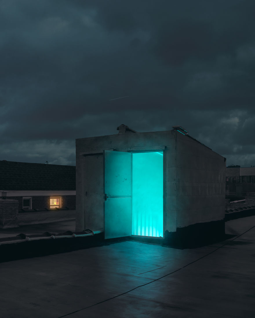 Photographer’s Unhealthy Obsession With Neon Signs Will Transport You Back In Time