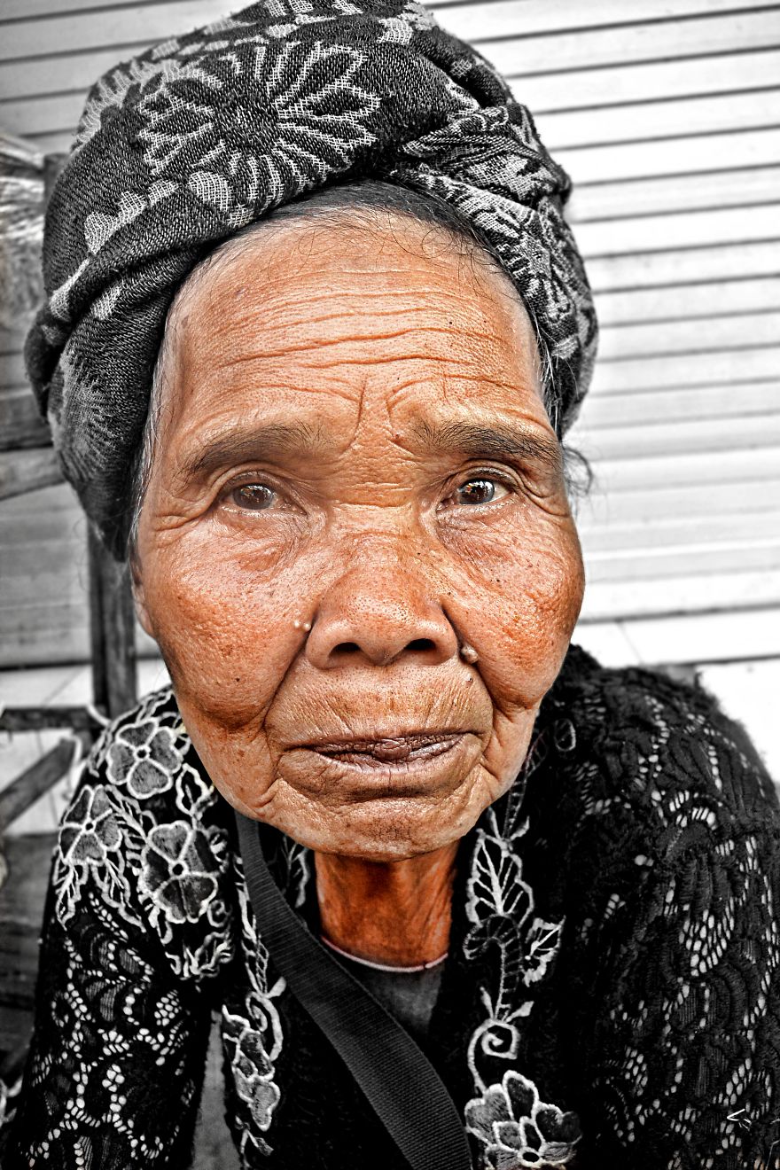 I Photographe Seniors In Ubud From Up-Close