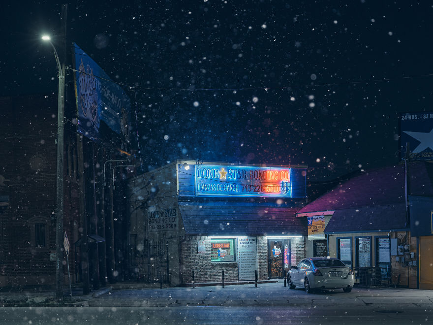 Photographer’s Unhealthy Obsession With Neon Signs Will Transport You Back In Time