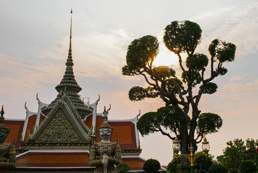 These Photographs Show The Beauty And The Drama Of Tourism In Thailand These Photographs Show The Beauty And The Drama Of Tourism In Thailand