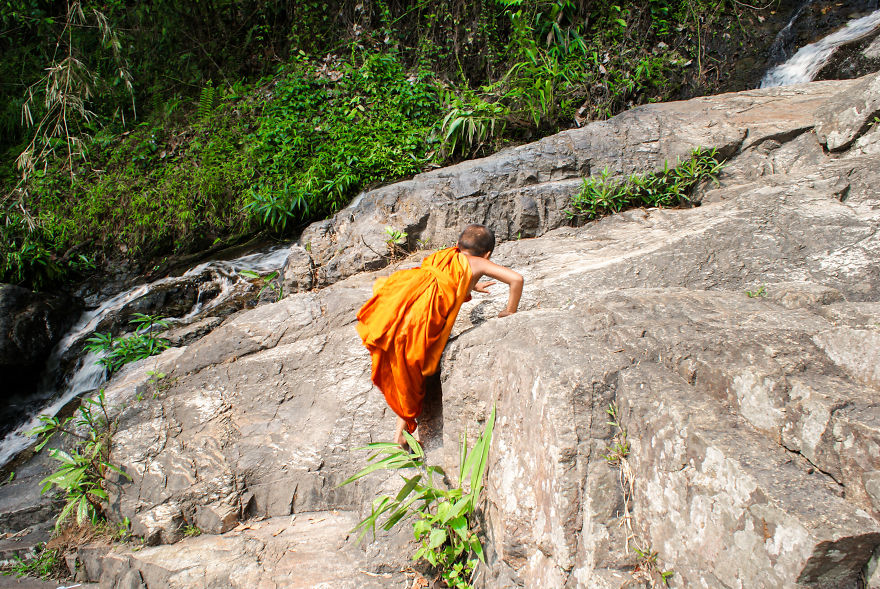 These Photographs Show The Beauty And The Drama Of Tourism In Thailand These Photographs Show The Beauty And The Drama Of Tourism In Thailand