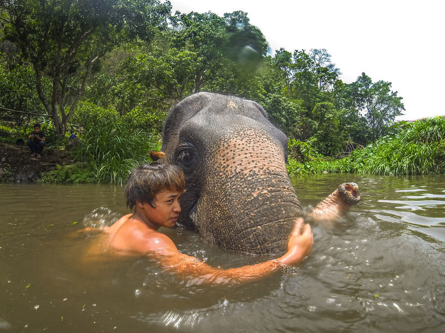 These Photographs Show The Beauty And The Drama Of Tourism In Thailand These Photographs Show The Beauty And The Drama Of Tourism In Thailand