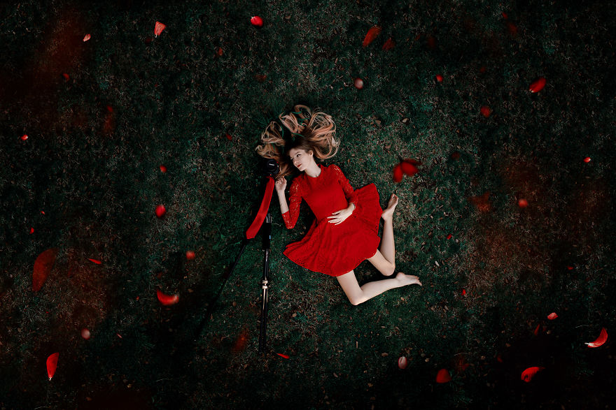 Here Are 25 Photographs From The Couples Photoshoot I Did With My Camera Because I Didn't Have A Date