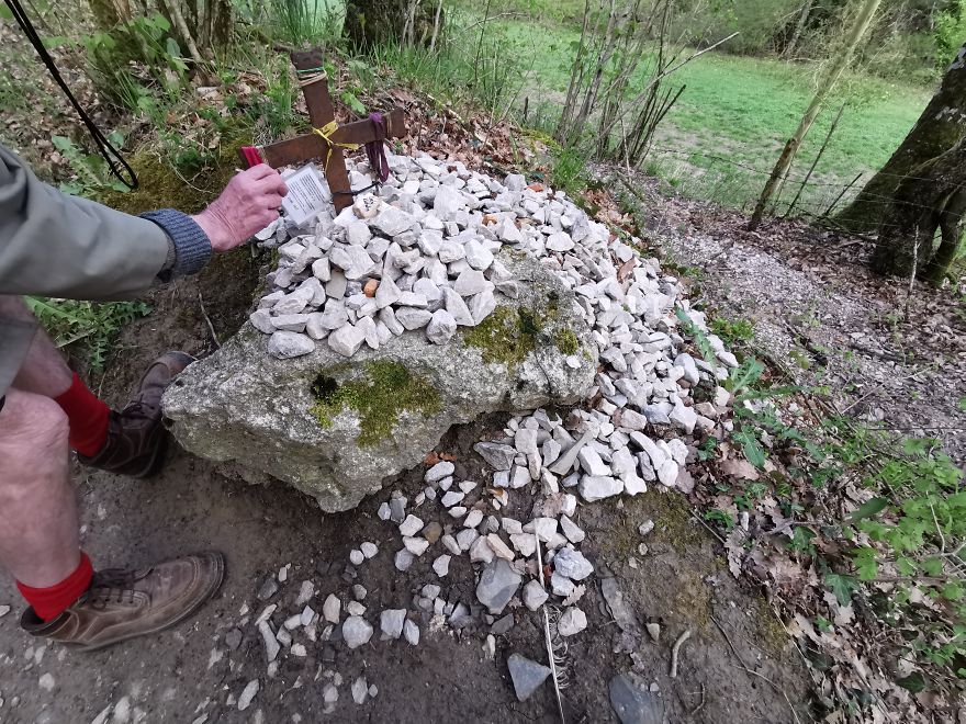 I Walked (Part Of) The Camino De Santiago With My Brother And 87-Year-Old Grandad I Walked (Part Of) The Camino De Santiago With My Brother And 87-Year-Old Grandad