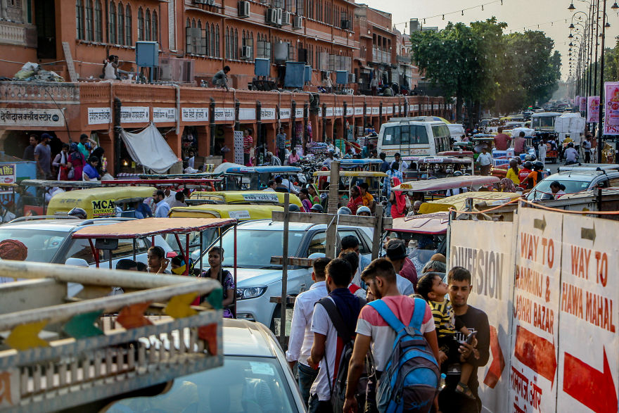 12 Pictures Of Traffic In India That Might Make You Rethink Your Traffic Problems