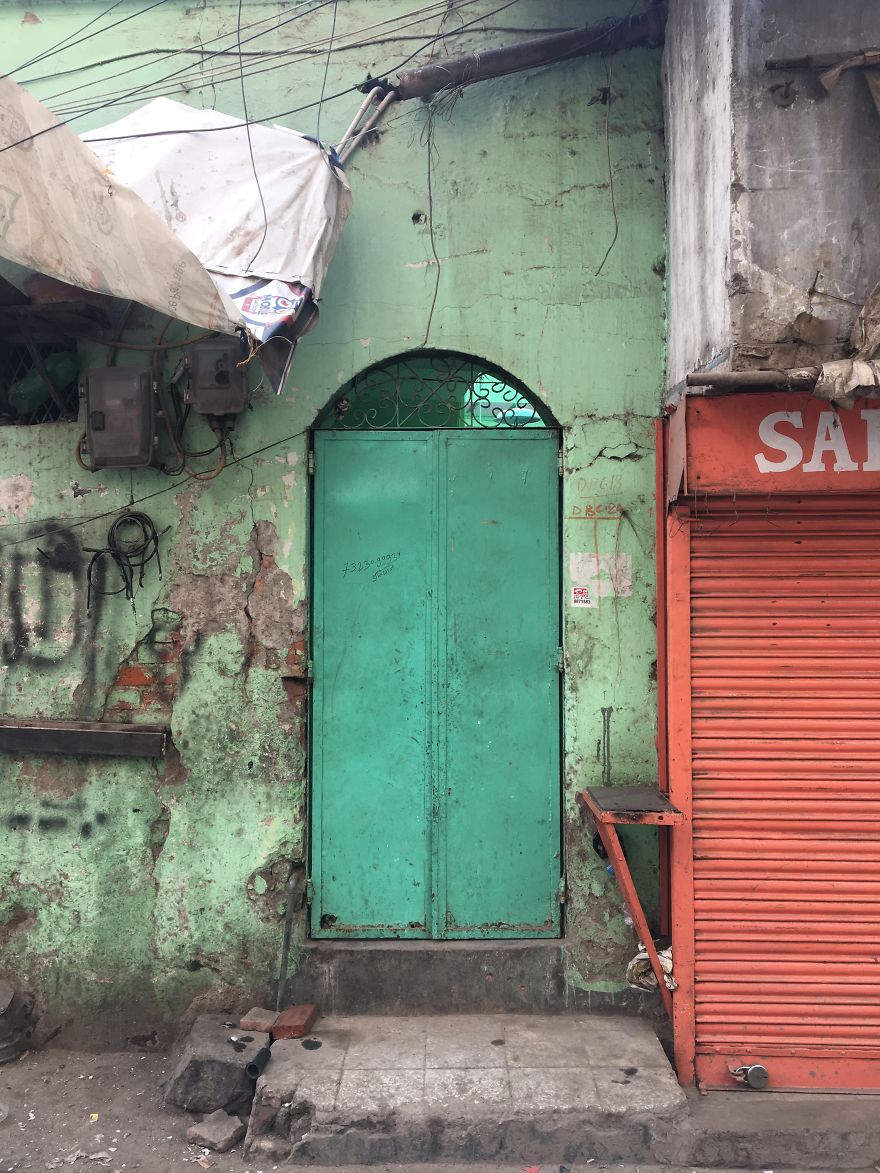 Colorful India Through Random Doors In My Solo Trip Recently