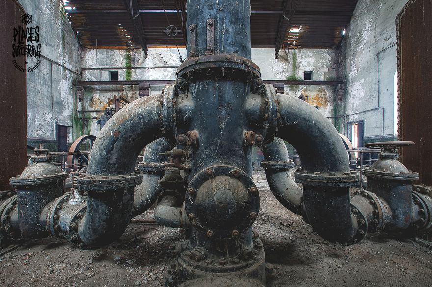 I Photographed An Abandoned Vintage Pumping Water Station I Photographed An Abandoned Vintage Pumping Water Station