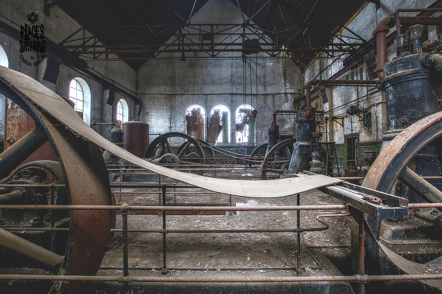 I Photographed An Abandoned Vintage Pumping Water Station I Photographed An Abandoned Vintage Pumping Water Station