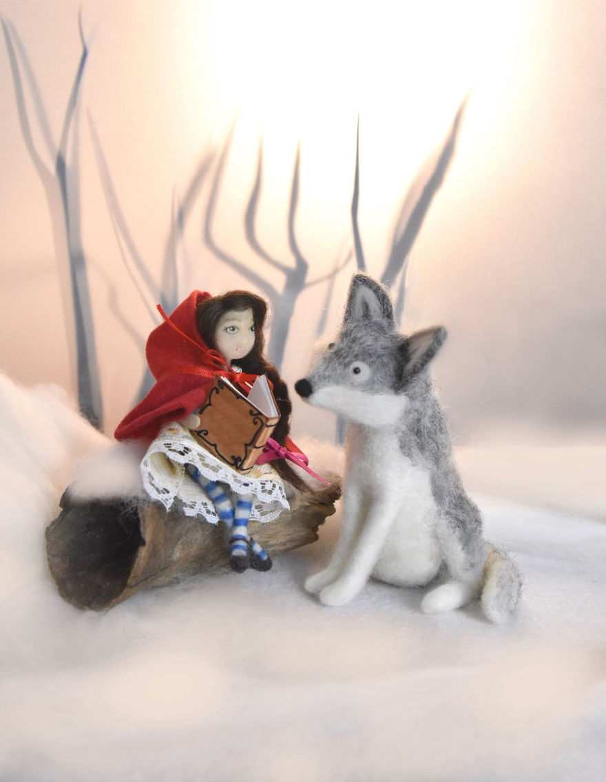 My Teenage Daughter Built Me A Custom Wooden Theatre Box So I Could Build Dreamy 3D Art Work Scenes From My Needle Felted Creations