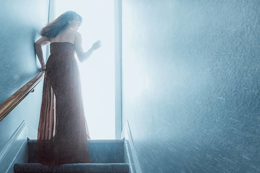 Photographer Tells Haunting Stories With His Cinematic Night-Time Photos