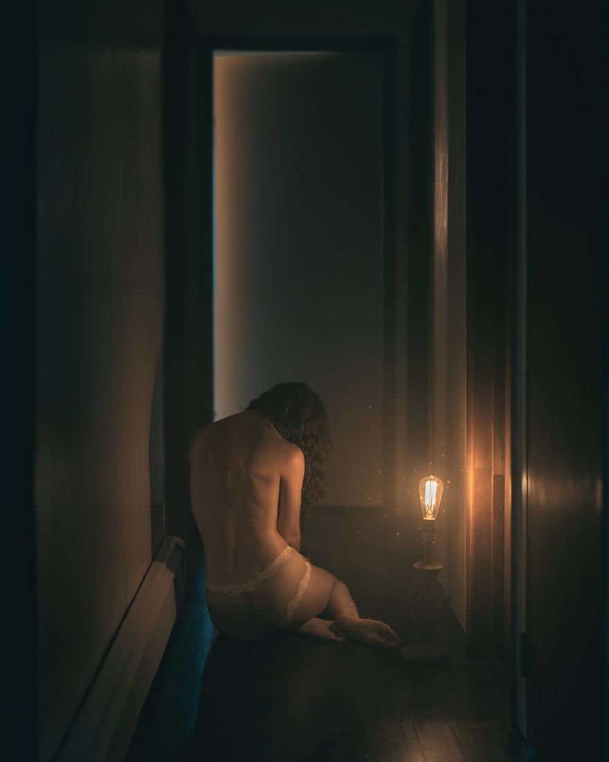 Photographer Tells Haunting Stories With His Cinematic Night-Time Photos