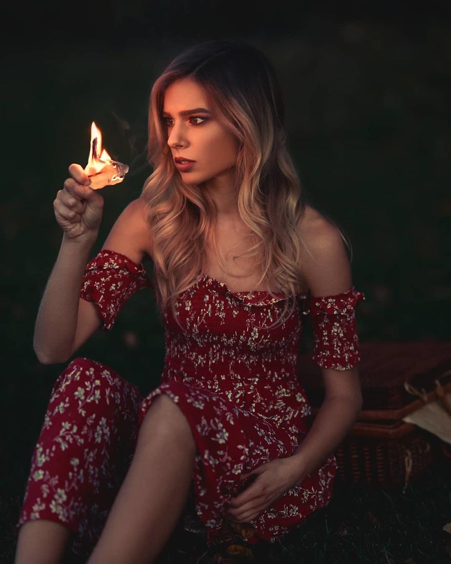 Photographer Tells Haunting Stories With His Cinematic Night-Time Photos