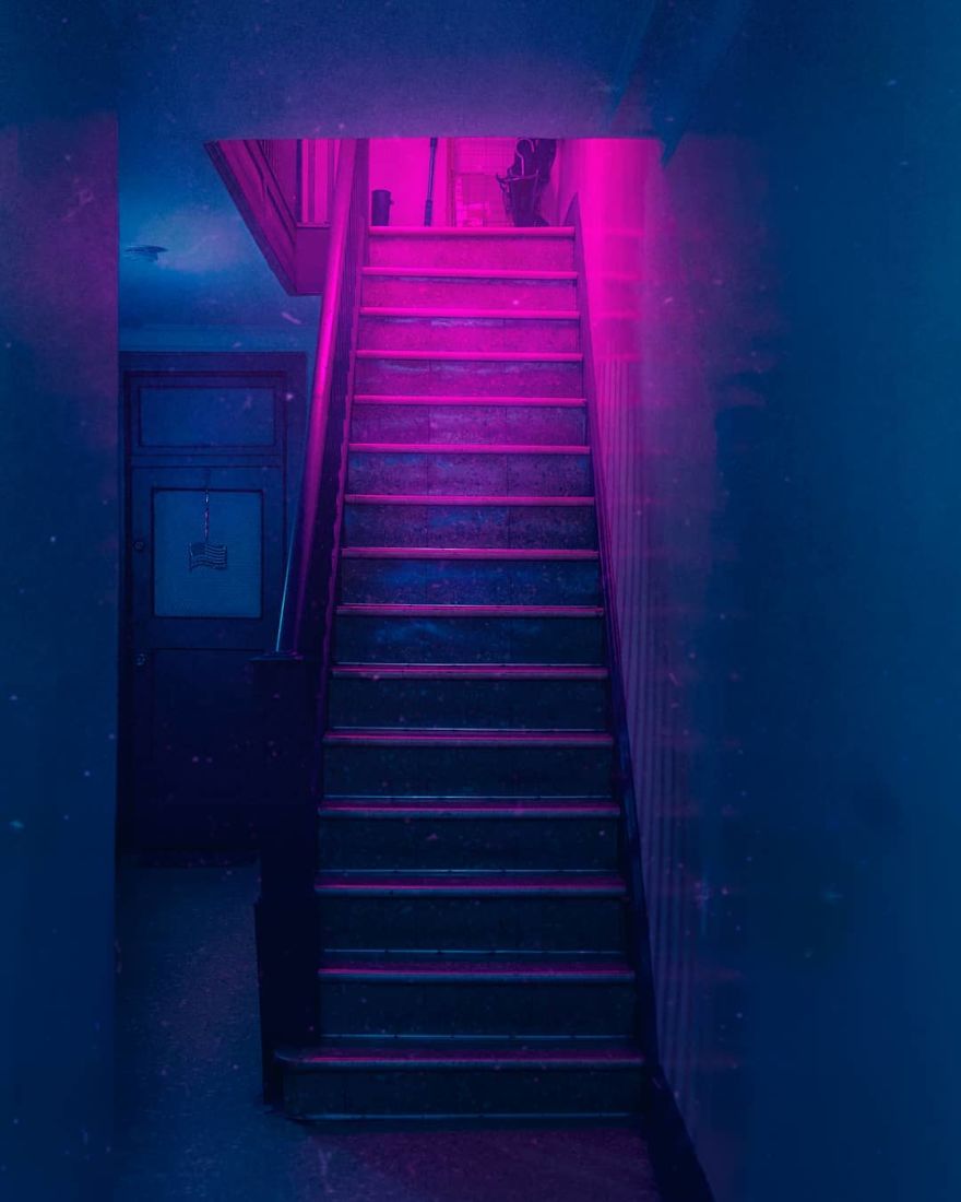 Photographer’s Unhealthy Obsession With Neon Signs Will Transport You Back In Time