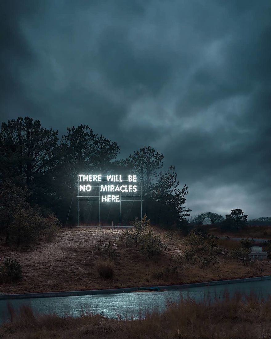 Photographer’s Unhealthy Obsession With Neon Signs Will Transport You Back In Time