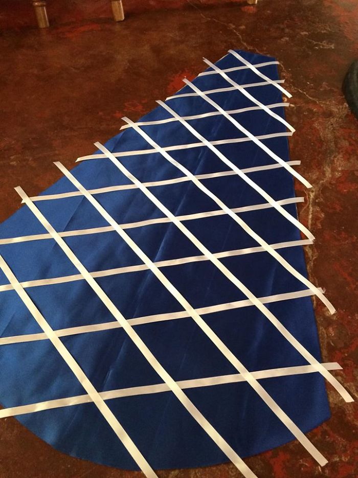 Parents Can't Afford To Rent A Gown For Girl's Prom, Brother Steps Up And Makes Her One Instead Parents Can't Afford To Rent A Gown For Girl's Prom, Brother Steps Up And Makes Her One Instead