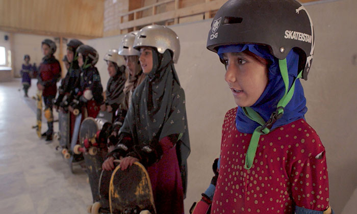 Documentary Telling The Story Of Courageous Afghan Girls Learning To Skateboard In A War Zone Wins Oscar Documentary Telling The Story Of Courageous Afghan Girls Learning To Skateboard In A War Zone Wins Oscar