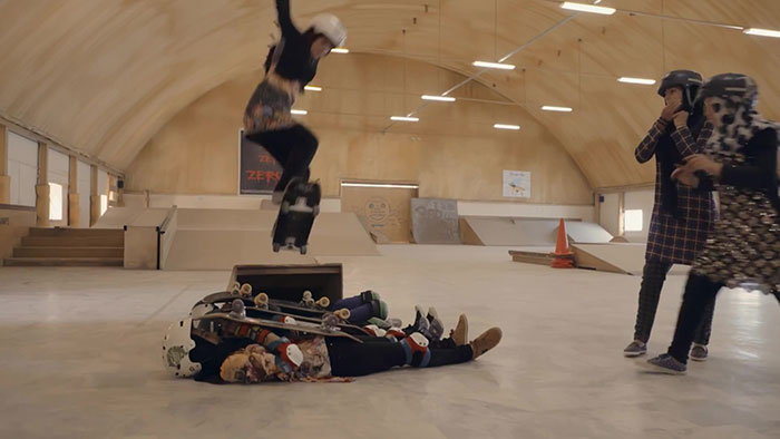 Documentary Telling The Story Of Courageous Afghan Girls Learning To Skateboard In A War Zone Wins Oscar Documentary Telling The Story Of Courageous Afghan Girls Learning To Skateboard In A War Zone Wins Oscar